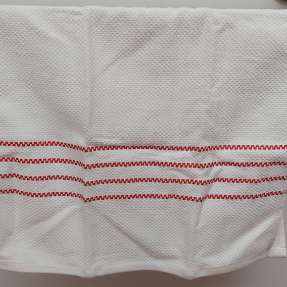 Set of 3 Red Hat Society Towels - Picture 9 of 13